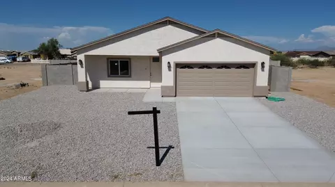 10168 W Mission Dr, Arizona City, AZ 85123