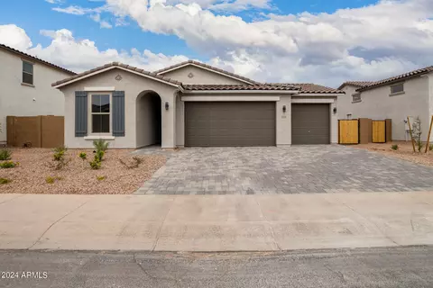 671 S Parker Ln, Casa Grande, AZ 85122