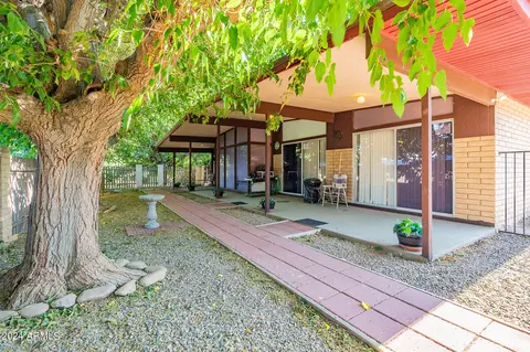 714 3rd Ave, Miami, AZ 85539