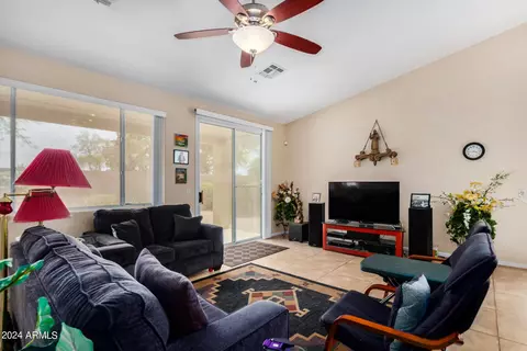 165 E Liberty Ln, Gilbert, AZ 85296 photo 7