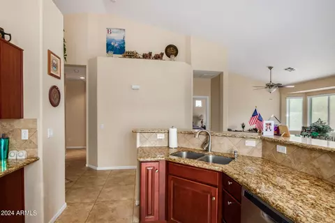 165 E Liberty Ln, Gilbert, AZ 85296 photo 14