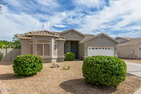 165 E Liberty Ln, Gilbert, AZ 85296 photo 2