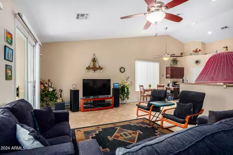 165 E Liberty Ln, Gilbert, AZ 85296 photo 9