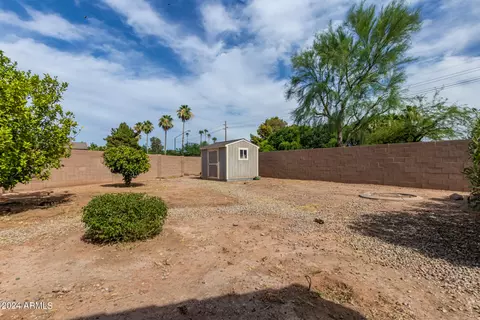 165 E Liberty Ln, Gilbert, AZ 85296 photo 31