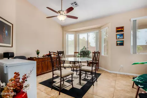 165 E Liberty Ln, Gilbert, AZ 85296 photo 10