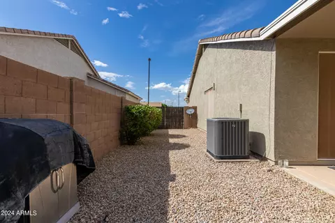 165 E Liberty Ln, Gilbert, AZ 85296 photo 25