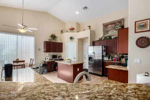 165 E Liberty Ln, Gilbert, AZ 85296 photo 12