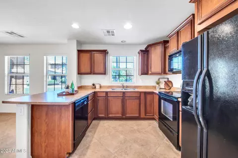 1680 S Martingale Rd, Gilbert, AZ 85295 photo 7