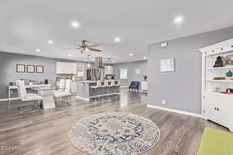 801 E Rovey Ave, Phoenix, AZ 85014 photo 7