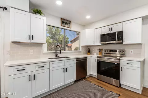 1602 E Wagoner Rd, Phoenix, AZ 85022 photo 3