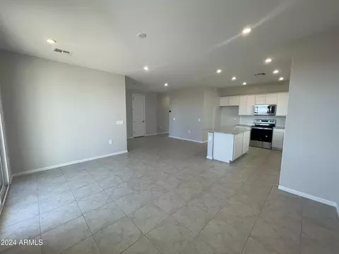 2484 E Houston Ave, Apache Junction, AZ 85119 photo 8