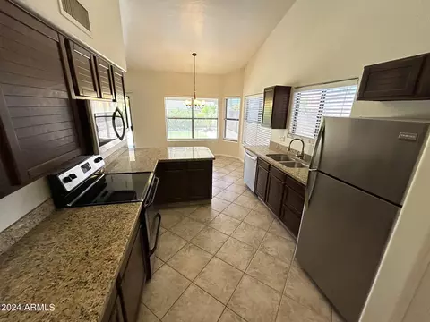 2759 E Cathedral Rock Dr, Phoenix, AZ 85048 photo 8