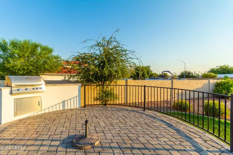 Exterior - 2011 E Calle Maderas St, Mesa, AZ 85213 photo 25 of 32