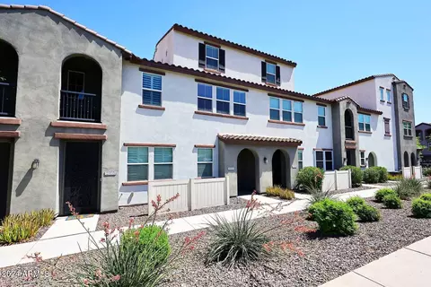 2327 E Huntington Dr, Phoenix, AZ 85040