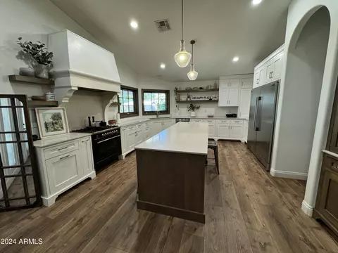 1813 E Jasmine Cir, Mesa, AZ 85203 photo 3