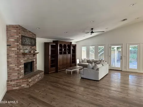 1813 E Jasmine Cir, Mesa, AZ 85203 photo 9