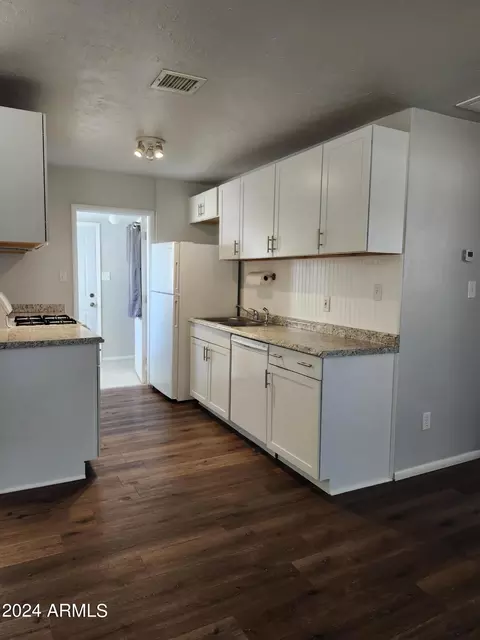 110 N 4th St, Globe, AZ 85501 photo 8