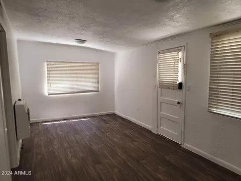 107 S Central Ave, Globe, AZ 85501 photo 2