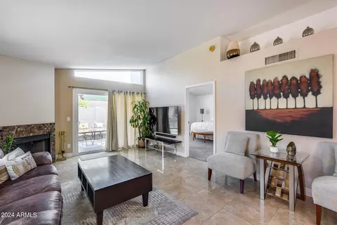 4514 E Renee Dr, Phoenix, AZ 85050 photo 2