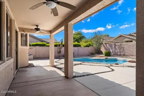 4826 E Robin Ln, Phoenix, AZ 85054 photo 25