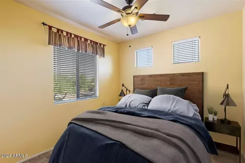 4826 E Robin Ln, Phoenix, AZ 85054 photo 18