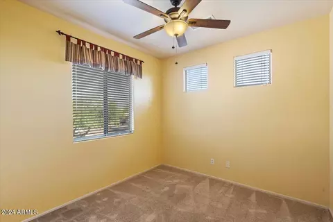 4826 E Robin Ln, Phoenix, AZ 85054 photo 19