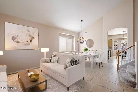 4826 E Robin Ln, Phoenix, AZ 85054 photo 2