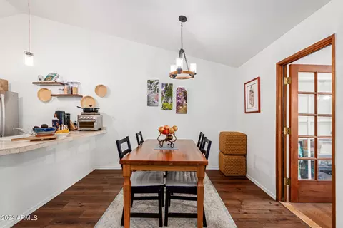 1613 E Beverly Ln, Phoenix, AZ 85022 photo 9