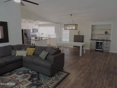 2904 E Dolpin Ave, Mesa, AZ 85204 photo 3