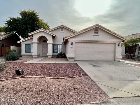 7325 E Nopal Ave, Mesa, AZ 85209