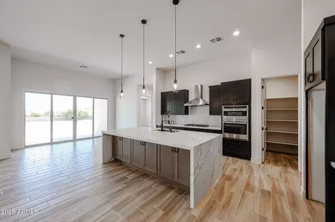 1101 E Dolores Rd, Phoenix, AZ 85086 photo 5