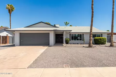 3334 W Evans Dr, Phoenix, AZ 85053