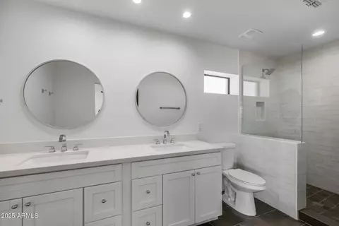 Bath - 8320 E Quill St, Mesa, AZ 85207 photo 1 of 5