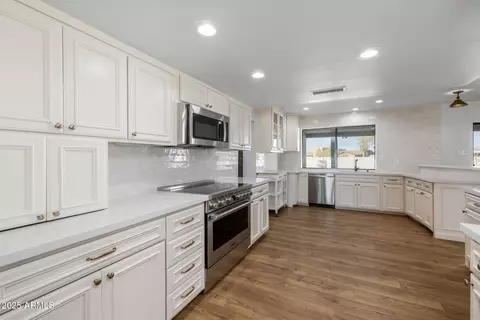 Kitchen - 8320 E Quill St, Mesa, AZ 85207 photo 1 of 7