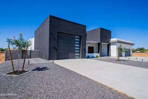 1672 E Powell Way, Gilbert, AZ 85298 photo 3