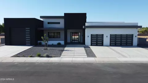 1672 E Powell Way, Gilbert, AZ 85298 photo 2