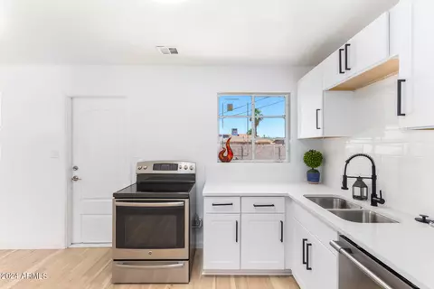 1836 E Atlanta Ave, Phoenix, AZ 85040 photo 9