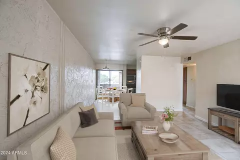 7110 E Continental Dr #2008, Scottsdale, AZ 85257
