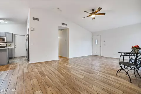 2225 E Foothill Dr, Phoenix, AZ 85024 photo 5