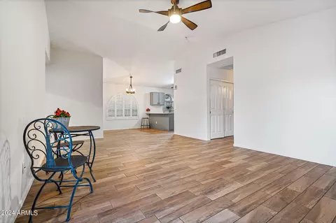 2225 E Foothill Dr, Phoenix, AZ 85024 photo 4