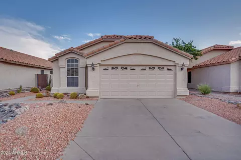 2225 E Foothill Dr, Phoenix, AZ 85024
