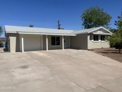 3851 N 48th Dr, Phoenix, AZ 85031
