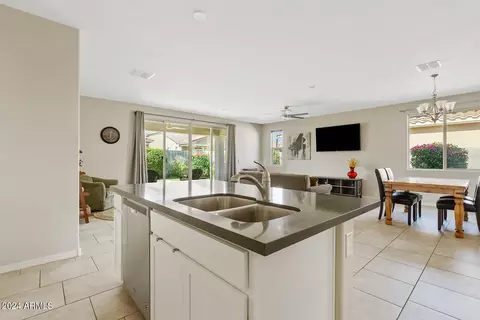 9732 E Torino Ave, Mesa, AZ 85212 photo 6