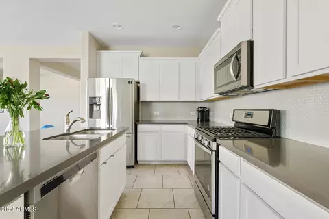 9732 E Torino Ave, Mesa, AZ 85212 photo 4