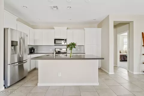 9732 E Torino Ave, Mesa, AZ 85212 photo 2