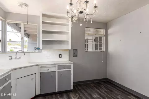 802 Edgemont Ave, Phoenix, AZ 85006 photo 10