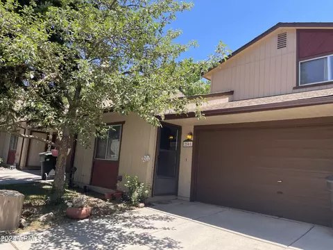2501 Eva Loop, Flagstaff, AZ 86004