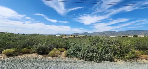 005 N Meadow Dr # A, Mayer, AZ 86333