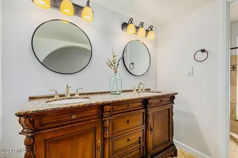 Bath - 2521 S Playa Ave, Mesa, AZ 85202 photo 1 of 5