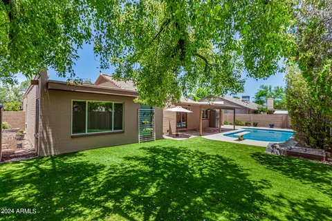 Exterior - 2521 S Playa Ave, Mesa, AZ 85202 photo 10 of 16